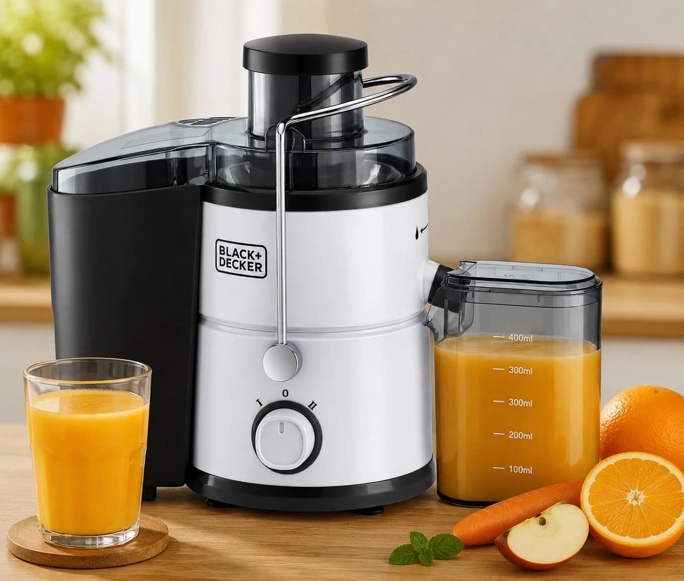 BLACK + Decker Juice Extractor 600W JE600-B5 2 Years Warranty